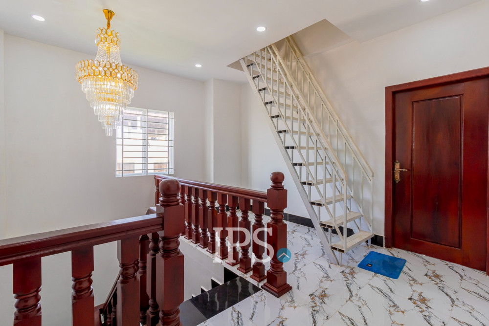 6 Bedroom House For Rent - Svay Dangkum, Siem Reap - Image 25