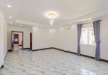 6 Bedroom House For Rent - Svay Dangkum, Siem Reap thumbnail
