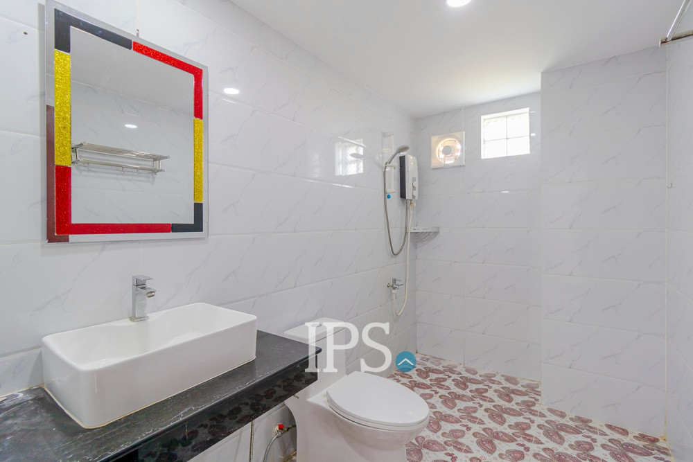 6 Bedroom House For Rent - Svay Dangkum, Siem Reap - Image 21