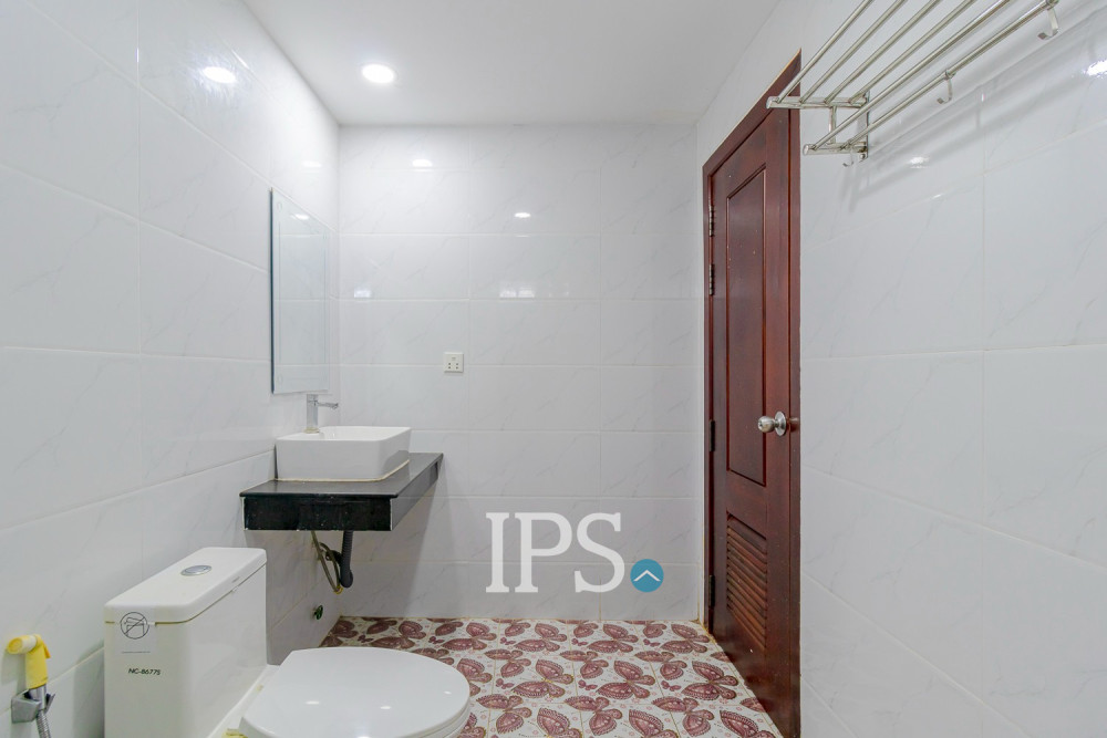 6 Bedroom House For Rent - Svay Dangkum, Siem Reap - Image 23