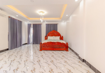 6 Bedroom House For Rent - Svay Dangkum, Siem Reap thumbnail