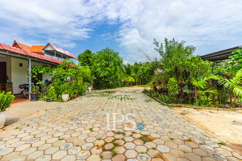 3,850 Sqm Land For Rent - Sangkat Siem Reap, Siem Reap