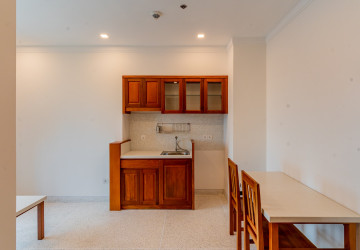 1 Bedroom Serviced Apartment For Rent - Toul Svay Prey 1, Phnom Penh thumbnail