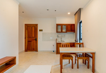 1 Bedroom Serviced Apartment For Rent - Toul Svay Prey 1, Phnom Penh thumbnail
