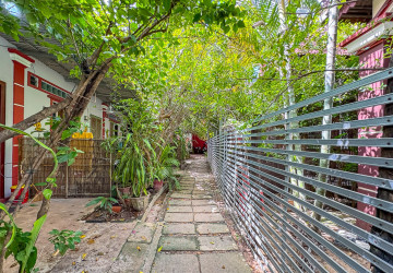 1 Bedroom Apartment For Rent - Sala Kamreuk, Siem Reap thumbnail