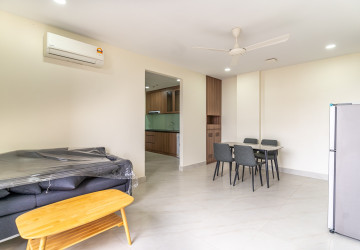 1 Bedroom Serviced Apartment For Rent - Tuek Thla, Phnom Penh thumbnail