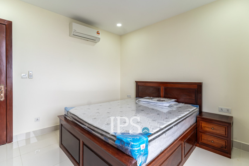 2 Bedroom Serviced Apartment For Rent - Tuek Thla, Phnom Penh