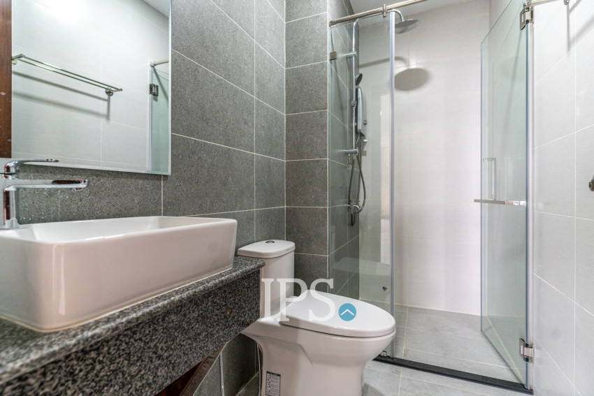 2 Bedroom Serviced Apartment For Rent - Tuek Thla, Phnom Penh