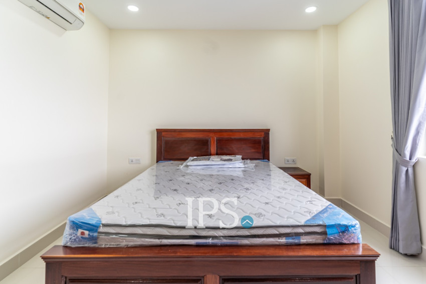 2 Bedroom Serviced Apartment For Rent - Tuek Thla, Phnom Penh