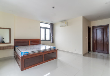 2 Bedroom Serviced Apartment For Rent - Tuek Thla, Phnom Penh thumbnail