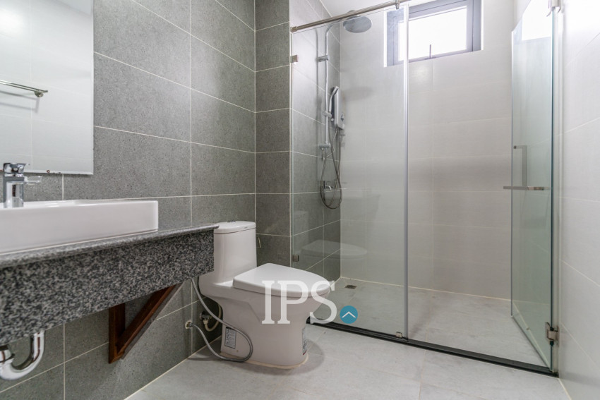 2 Bedroom Serviced Apartment For Rent - Tuek Thla, Phnom Penh