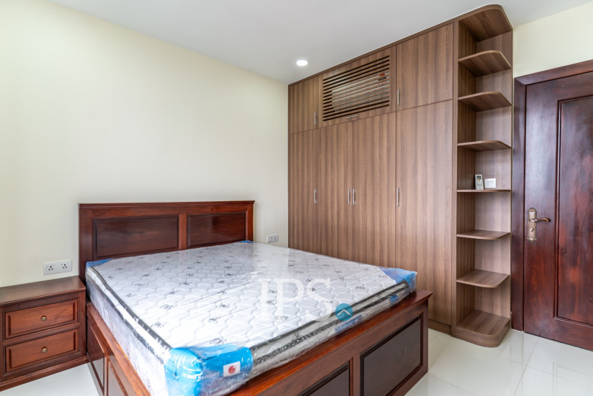 2 Bedroom Serviced Apartment For Rent - Tuek Thla, Phnom Penh