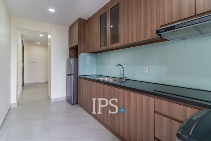 2 Bedroom Serviced Apartment For Rent - Tuek Thla, Phnom Penh