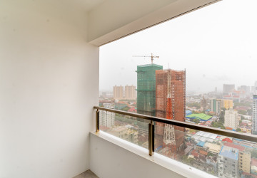 35 Sqm Studio Condo For Rent - Le Conde, BKK1, Phnom Penh thumbnail