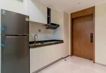 35 Sqm Studio Condo For Rent - Le Conde, BKK1, Phnom Penh thumbnail