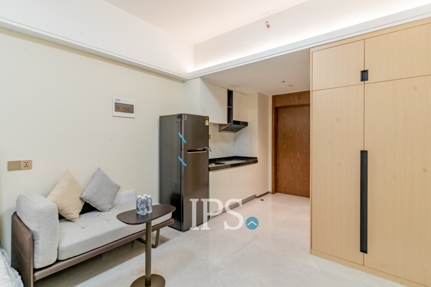 35 Sqm Studio Condo For Rent - Le Conde, BKK1, Phnom Penh