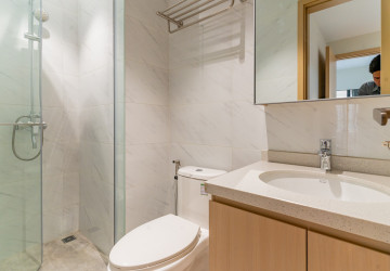 3 Bedroom Condo For Rent - Le Conde, BKK1, Phnom Penh thumbnail