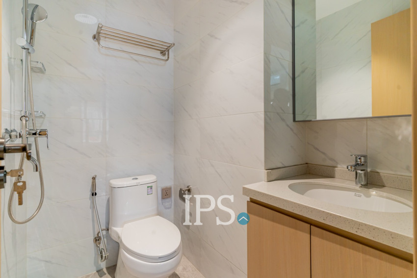 3 Bedroom Condo For Rent - Le Conde, BKK1, Phnom Penh