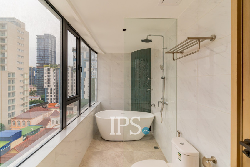 3 Bedroom Condo For Rent - Le Conde, BKK1, Phnom Penh