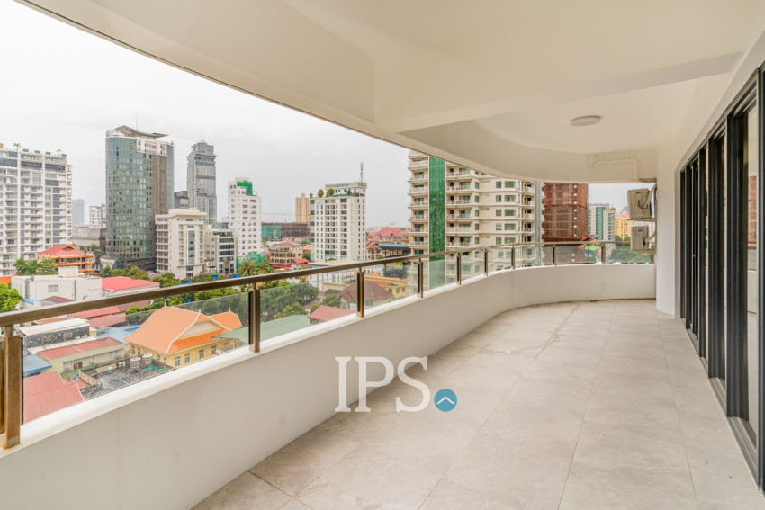3 Bedroom Condo For Rent - Le Conde, BKK1, Phnom Penh