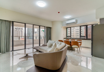 3 Bedroom Condo For Rent - Le Conde, BKK1, Phnom Penh thumbnail