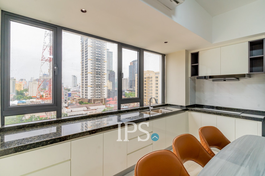 3 Bedroom Condo For Rent - Le Conde, BKK1, Phnom Penh