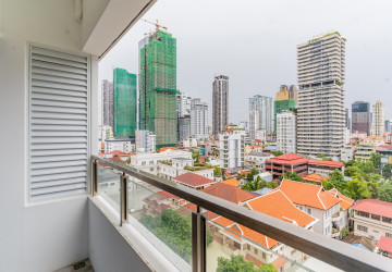 3 Bedroom Condo For Rent - Le Conde, BKK1, Phnom Penh thumbnail