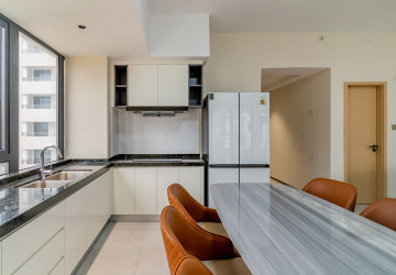 3 Bedroom Condo For Rent - Le Conde, BKK1, Phnom Penh thumbnail