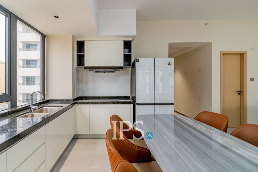 3 Bedroom Condo For Rent - Le Conde, BKK1, Phnom Penh