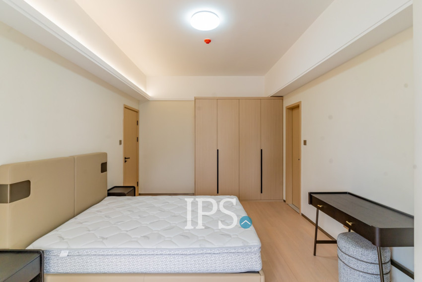 3 Bedroom Condo For Rent - Le Conde, BKK1, Phnom Penh