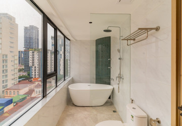 3 Bedroom Condo For Rent - Le Conde, BKK1, Phnom Penh thumbnail