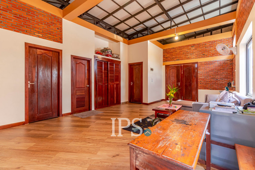 4 Bedroom House For Sale - Svay Dangkum, Siem Reap