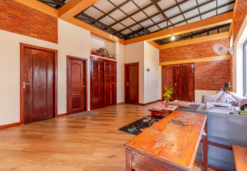 4 Bedroom House For Sale - Svay Dangkum, Siem Reap thumbnail