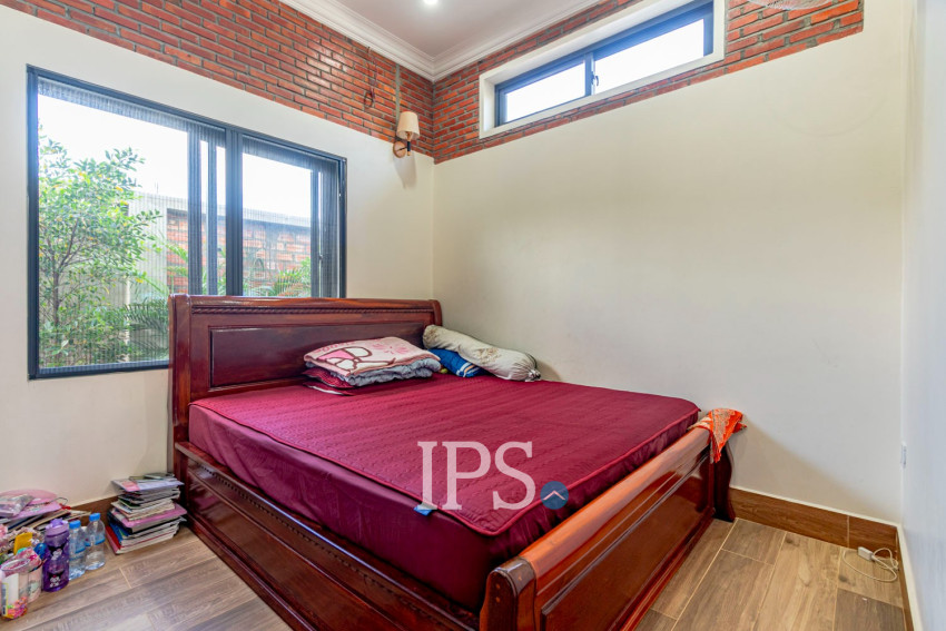 4 Bedroom House For Sale - Svay Dangkum, Siem Reap