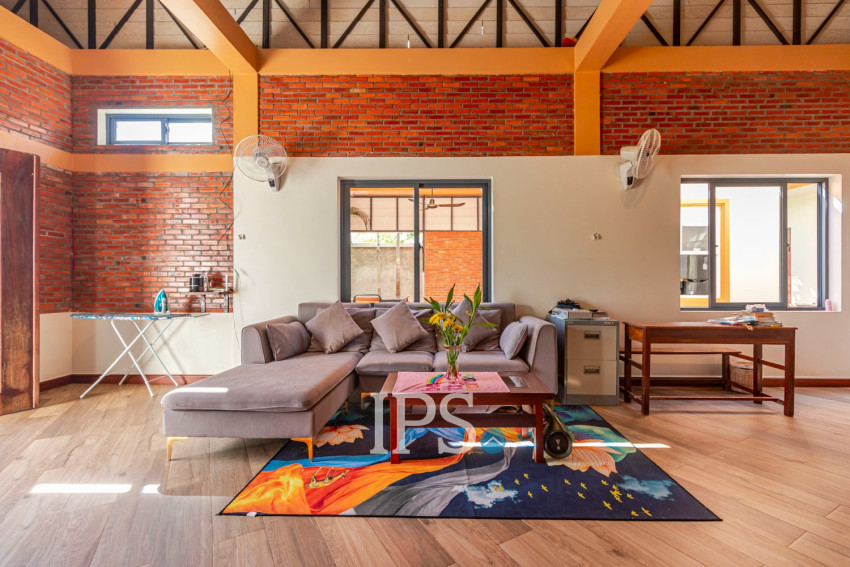 4 Bedroom House For Sale - Svay Dangkum, Siem Reap
