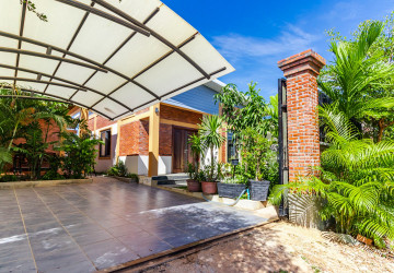 4 Bedroom House For Sale - Svay Dangkum, Siem Reap thumbnail