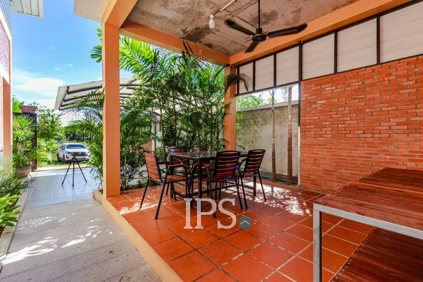 4 Bedroom House For Sale - Svay Dangkum, Siem Reap