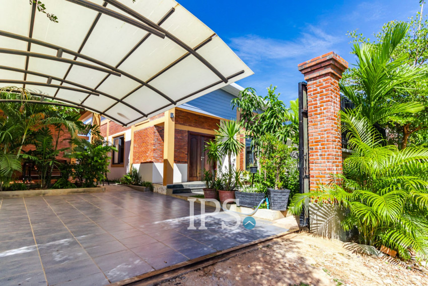 4 Bedroom House For Sale - Svay Dangkum, Siem Reap
