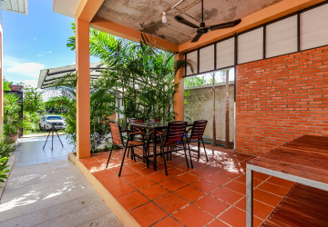 4 Bedroom House For Sale - Svay Dangkum, Siem Reap thumbnail