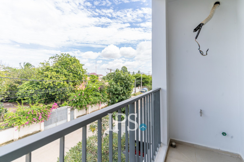 4 Bedroom  Townhouse For Sale in Veal Sbov, Phnom Penh