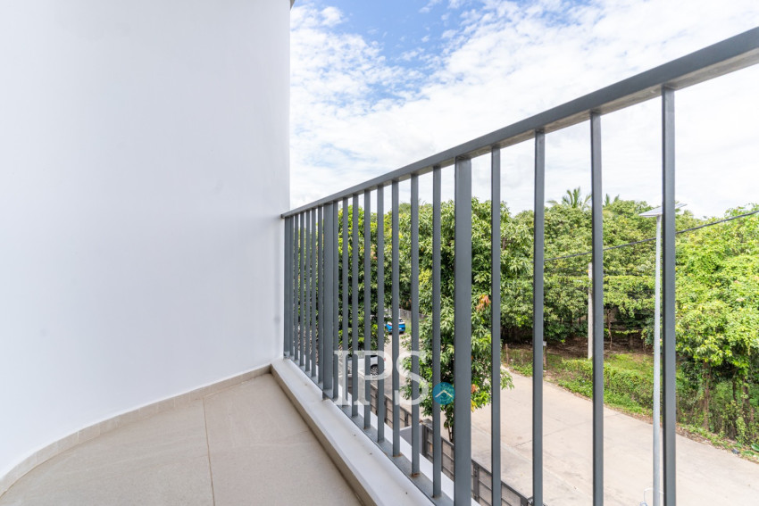 4 Bedroom  Townhouse For Sale in Veal Sbov, Phnom Penh