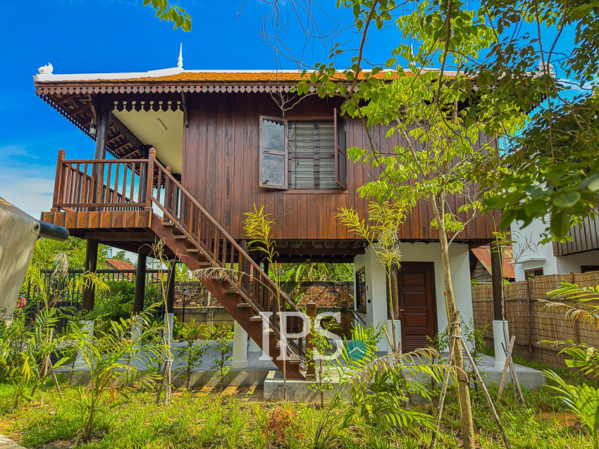 1 Bedroom Wooden House For Rent - Sala Kamreuk, Siem Reap