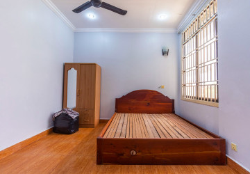 3 Bedroom Apartment For Rent - Svay Dangkum, Siem Reap thumbnail