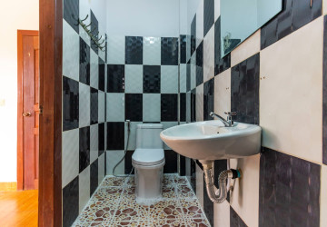 3 Bedroom Apartment For Rent - Svay Dangkum, Siem Reap thumbnail