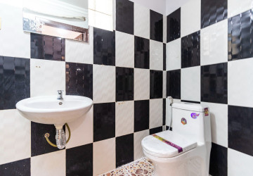 3 Bedroom Apartment For Rent - Svay Dangkum, Siem Reap thumbnail