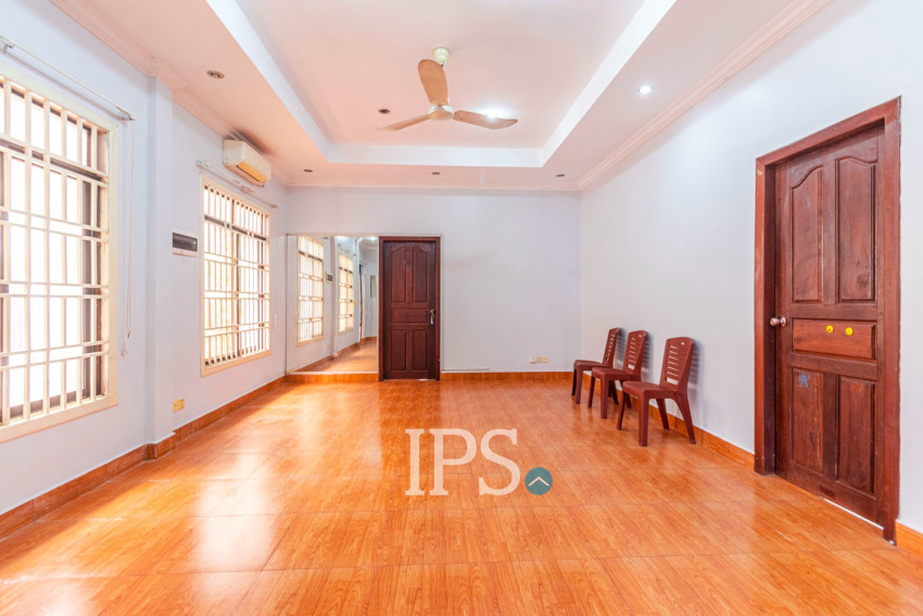 3 Bedroom Apartment For Rent - Svay Dangkum, Siem Reap