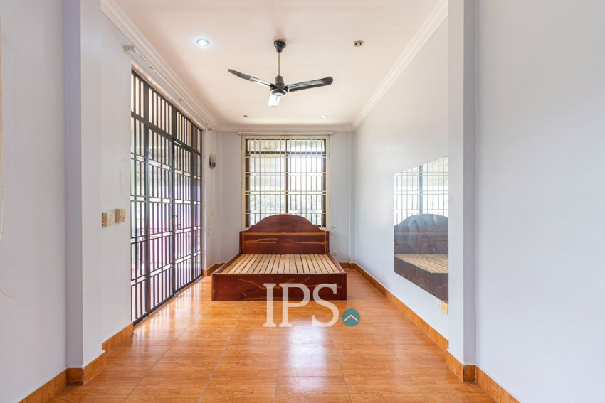 3 Bedroom Apartment For Rent - Svay Dangkum, Siem Reap
