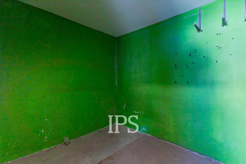 8 Bedroom Shophouse For Rent - Toul Tum Poung 1, Phnom Penh