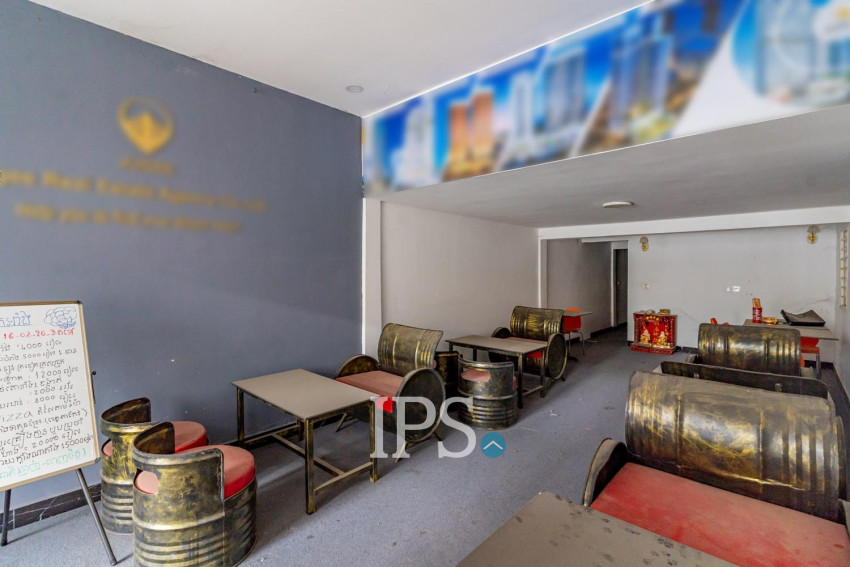 8 Bedroom Shophouse For Rent - Toul Tum Poung 1, Phnom Penh