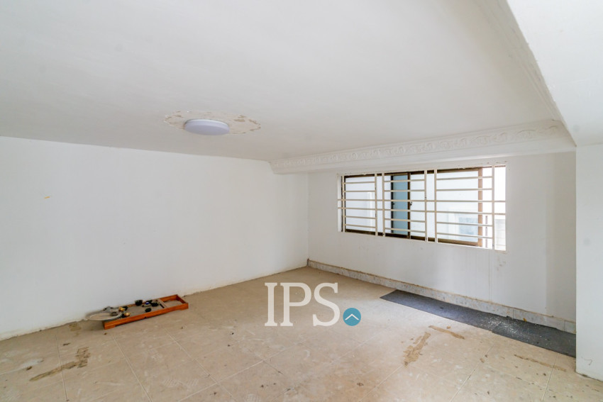 8 Bedroom Shophouse For Rent - Toul Tum Poung 1, Phnom Penh